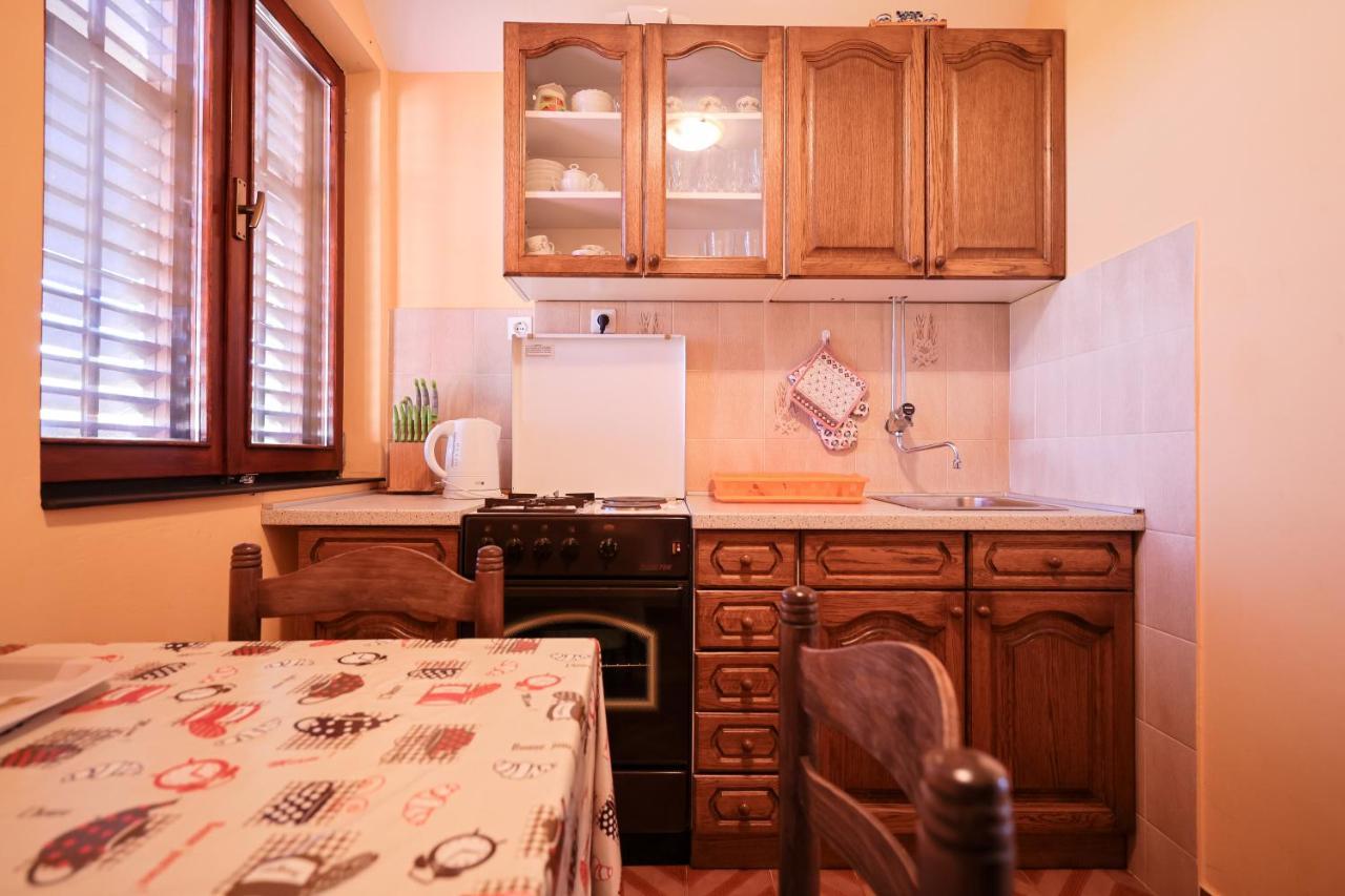 Apartment Ruza ซูโกชัน ภายนอก รูปภาพ