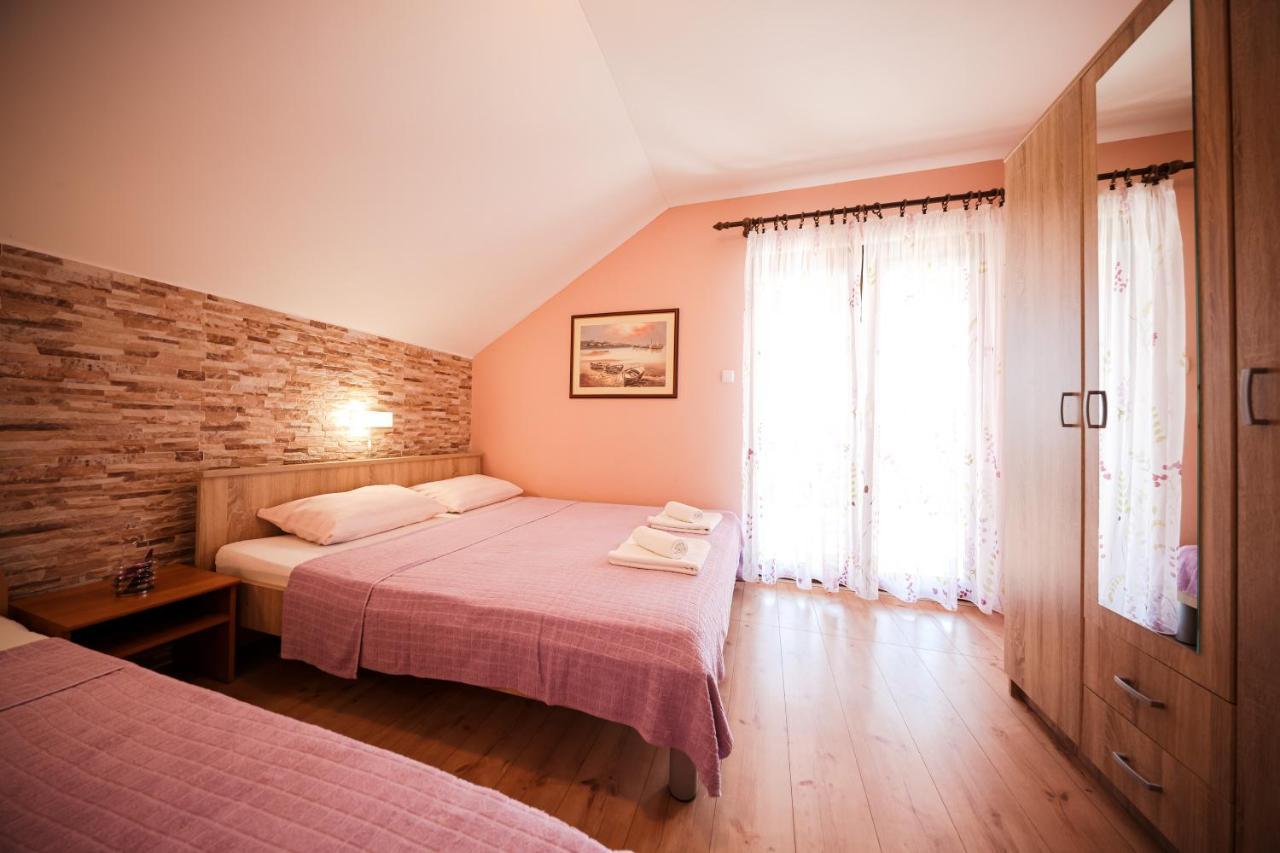 Apartment Ruza ซูโกชัน ภายนอก รูปภาพ